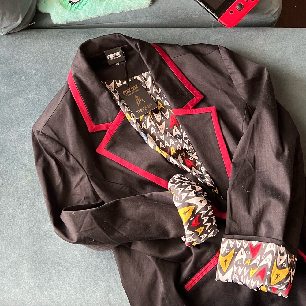 NWT Her Universe ThinkGeek Star Trek 50th Anniversary Blazer Limited Edition 2X